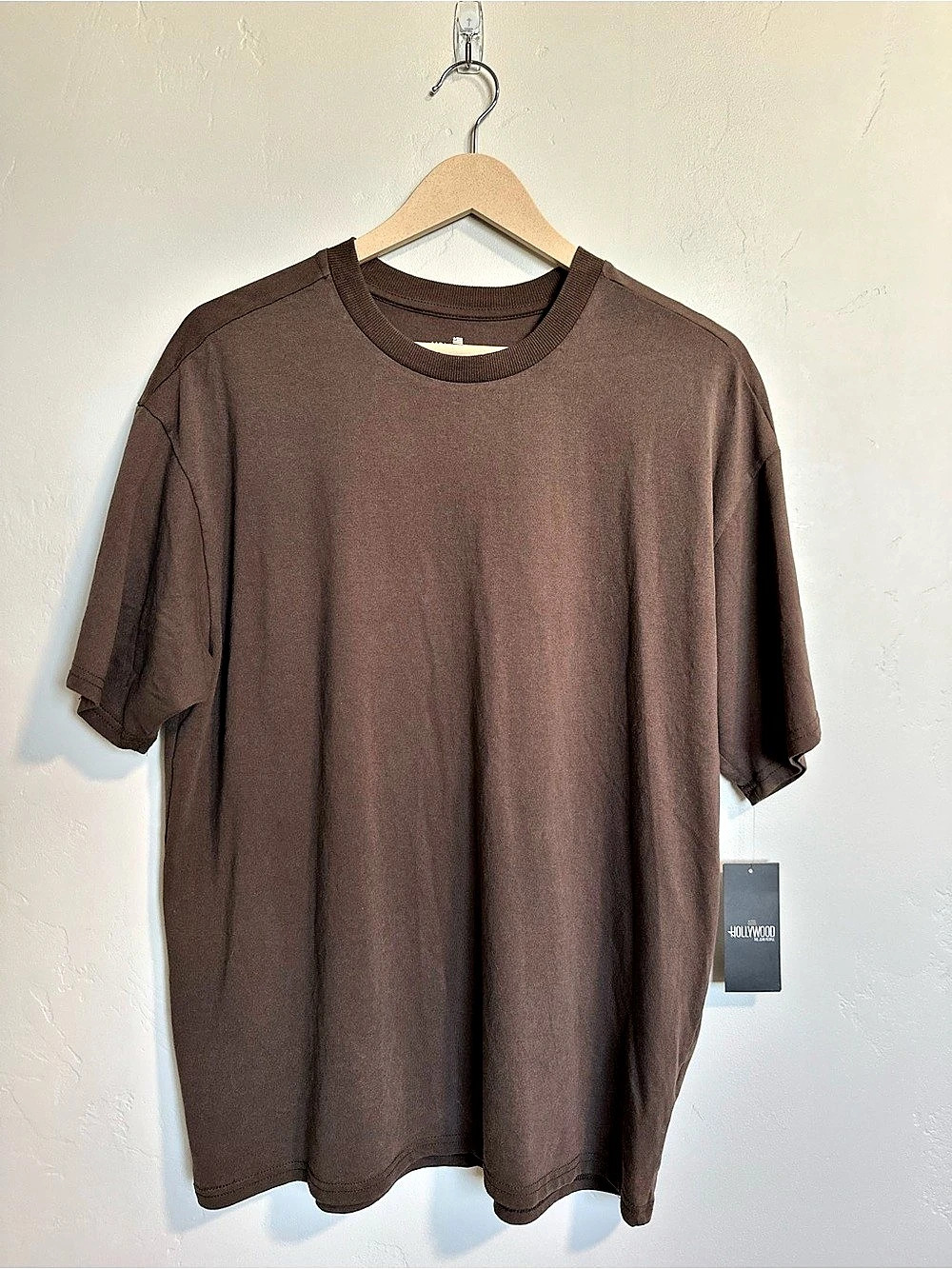Hollywood Relaxed Fit Tee Brown Size Medium NWT